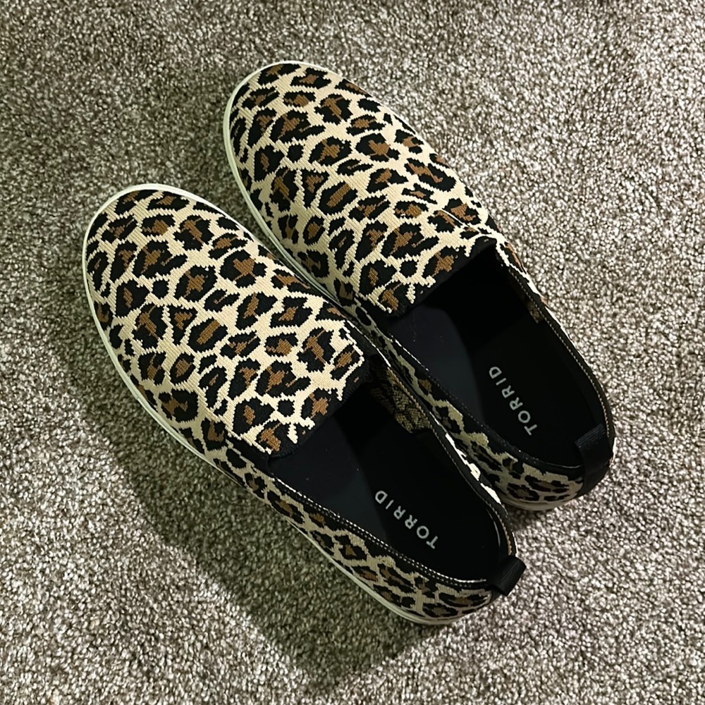 Women’s wide width cheetah print slip on sneakers